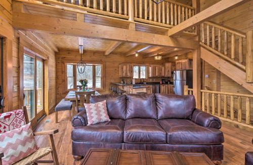 Bladensburg House | Family-Friendly Warsaw Cabin with Deck and Fireplace!