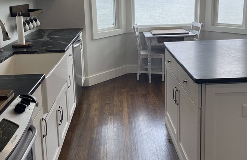 Norfolk House | Family-friendly waterfront home! Amazing views, kayaks, fire pit, boating & more