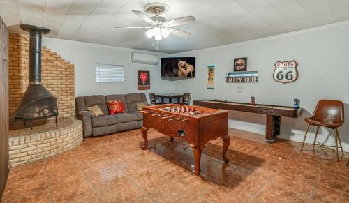 Shearer Hills - Ridgeview House | Family fun 4bed 2bath with pool