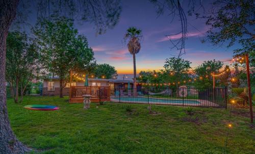 Shearer Hills - Ridgeview House | Family fun 4bed 2bath with pool