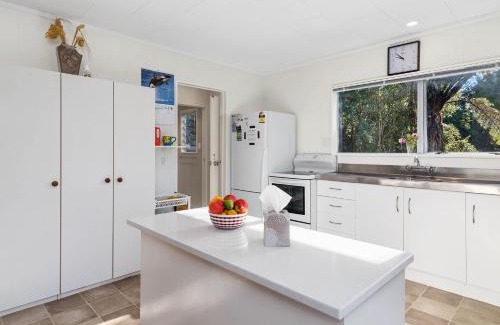 Lake Tarawera House | Family Fun at The Lake - Lake Tarawera Home