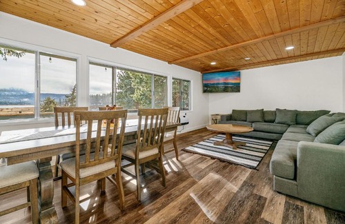 Fawnskin House | Family Fun Cabin - Mountain home with Game Room, Hot Tub and Lake Views!