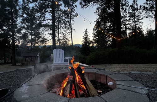 Ronald House | Family Fun Getaway w/Pool, Private Hot Tub, Games & BBQ!