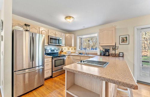 Lagoon Heights House | Family Fun, Spacious+Game Room