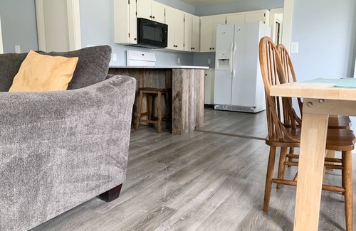 Lake Leelanau House | Family Getaway, Minutes away from Leland, Lake Leelanau, Suttons Bay