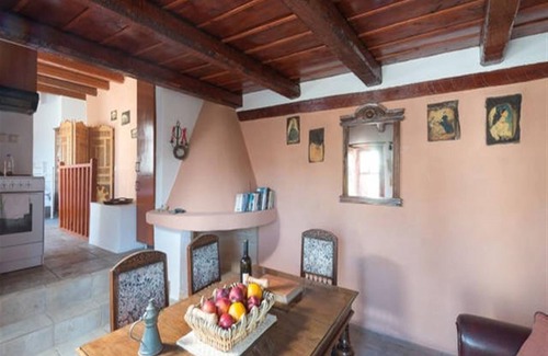 Vrouhas Villa | Family Villas with unique surroundings (Almond Tree Villa 1)