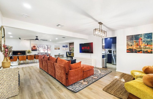 North Central Thousand Oaks House | Family/Group Getaway: Pool, Hot Tub, Firepit, Gameroom & Rack'em Up Mini Golf