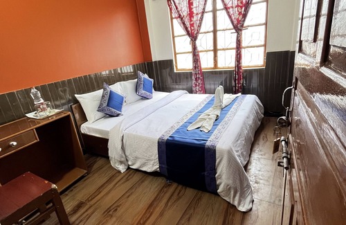 Varanasi House | Family Guest House