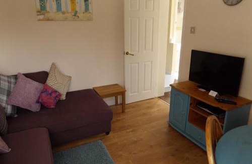 Dorchester Apartment | Family guest suite in Cheselbourne