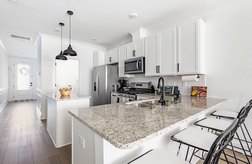 Northeast Raleigh House | Family Haven/1st Floor Suite/20 min drive to Downtown & RDU Airport