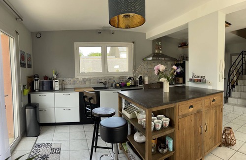 Etables-sur-Mer House | Family home with garden and large terrace