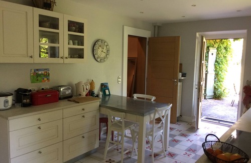 Menthon-Saint-Bernard House | Family home 200 m from the lake with heated swimming pool