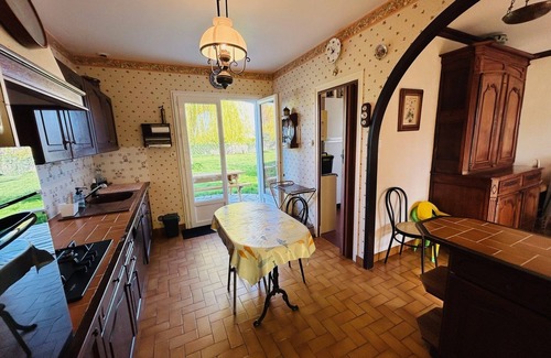 Talmont-Saint-Hilaire House | Family home for 6 to 10 people, enclosed garden with trees