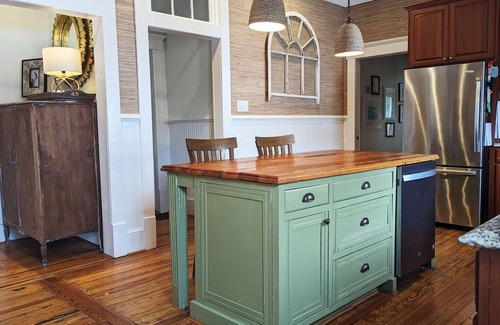 Opelika House | Family home blocks from Downtown Opelika & less than 10 miles from Auburn campus