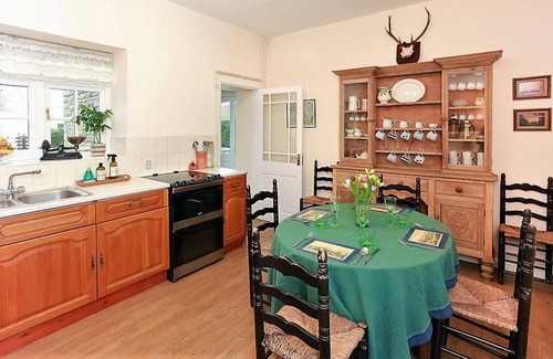 Bicester Cottage | Family home-from-home cottage on working estate