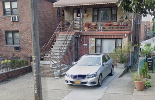 Morris Park Apartment | Family Home In A Quiet & Safe neighborhood 3 near 2 train, Bronx Zoo