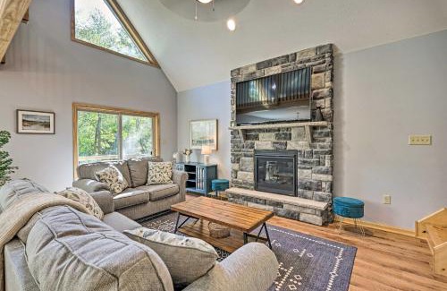 Albrightsville House | Family Home in Albrightsville with Furnished Deck