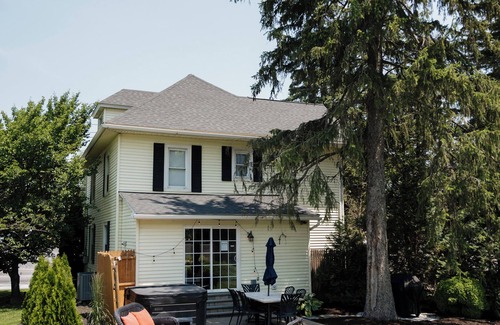 Paradise House | Family Home in Amish Country! Pool, Hot Tub!