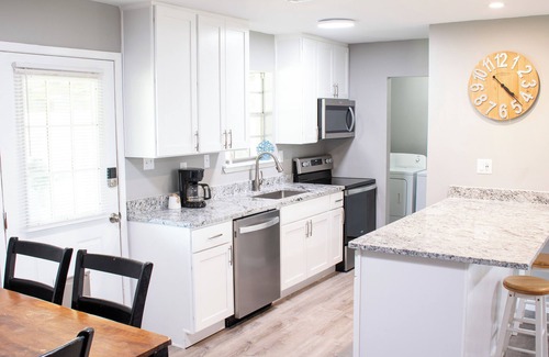 Foley House | Family Home Near Owa+Beach
