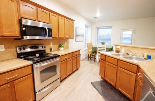 San Antonio House | Family Home ~Pool ~SeaWorld Nat'l Shooting Complex