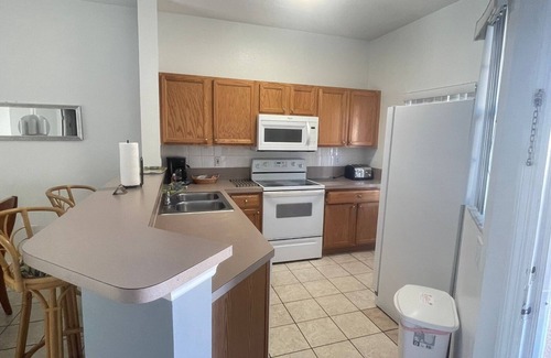 Lake Berkley House | Family home w/Resort Amenities! Close to Disney & Universal