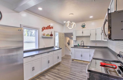 Kewaunee House | Family Home w/ Yard, Half-Mi to Lake Michigan