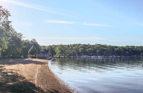 Williams Bay House | Family Home - Walk to Geneva Lake & Restaurants!