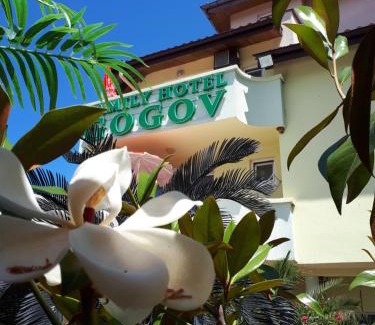 Sinemoretz Hotel | Family Hotel Gogov