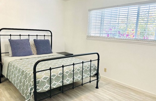 Simi Valley House | Family House in Simi