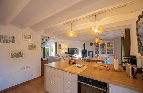 Crozon House | Family house sleeps 11, near La Palue