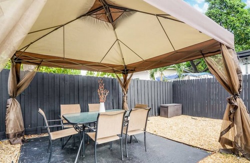 Ives Estates House | Family House w/Pool+Backyard+Nature