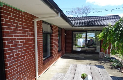 Stoke House | Family living close to Nelson's best