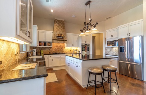 Oakhurst House | Family Mountain Paradise at Your Fingertips! Start Your Getaway Now!