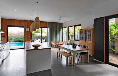 Marryatville House | Family Oasis - Heated Pool King Bed near Tusmore Park & Burnside - Pet Friendly