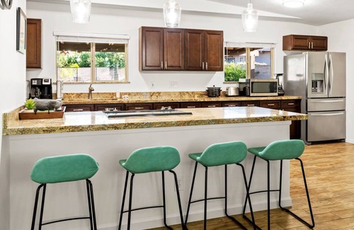Tanque Verde House | Family Oasis! Pool,hot tub,firepit,bikes! Near NP!