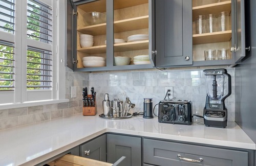 Salem Condo | Family Perfection: 3BR, BBQ, Parking, Fast WiFi