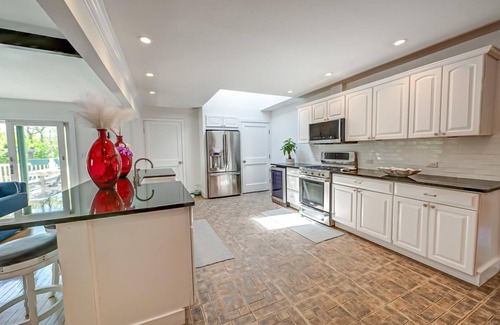 Hampton Bays House | Family/pet friendly home in Hamptons w. Fire pit, pool, close to beaches/dining.