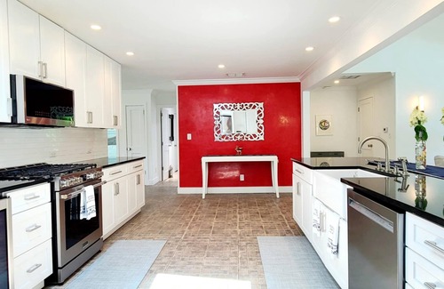 Hampton Bays House | Family/pet friendly home in Hamptons w. Fire pit, pool, close to beaches/dining.
