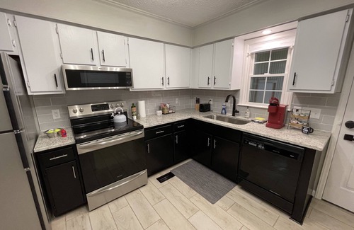 Murfreesboro House | Family & Pet Friendly-Modern Murfreesboro Home-2 Miles from MTSU-No Cleaning Fee