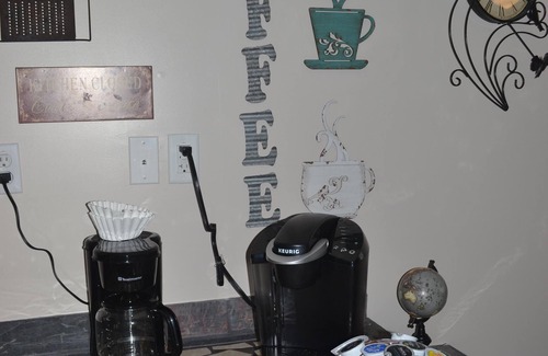 Dunlap House | Family & Pet friendly Bird House near Fall Creek Falls