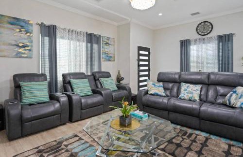 Eagle Rock Apartment | Family/pet friendly home near Hollywood & Pasadena