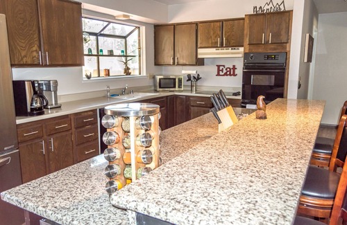 Plumas Eureka Estates House | Family & Pet Friendly Retreat in Blairsden-Graeagle