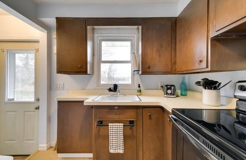 North Greece House | Family & Pet-Friendly w/yard & game room. Walk a block to Lake Ontario.