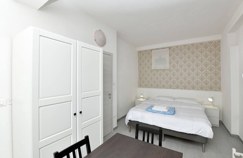 San Lazzaro di Savena House | Family Room with private bathroom