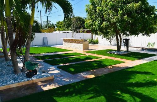 Pompano Beach House | Family-Ready 3 BDR Oasis Near Pompano Beach