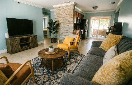 Pompano Beach House | Family-Ready 3 BDR Oasis Near Pompano Beach