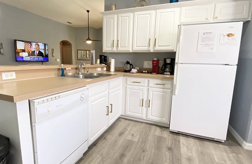 Silver Creek House | Family Retreat | 5-BR Home with Pool, 15 Miles to Disney