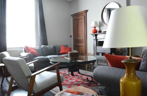 Anhee House | Family Retreat, Forested Anhée