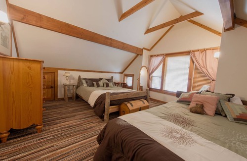 Freeland House | Family Retreat Home in Mutiny Bay