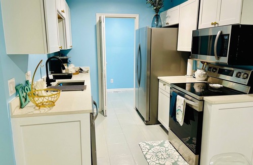 Charlotte House | Family Retreat near Ballantyne, SouthPark & CLT; Walking distance Shops/Dinning